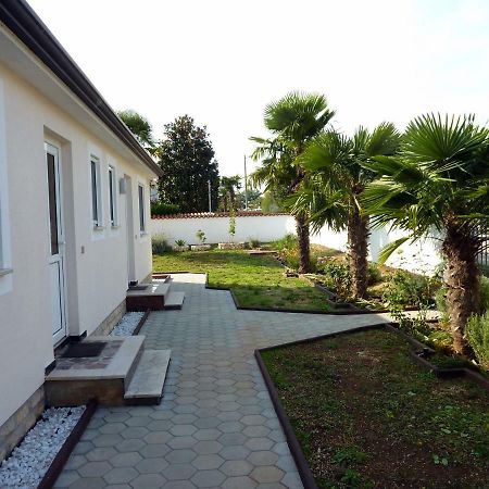 Palme Villa Porec Exterior photo